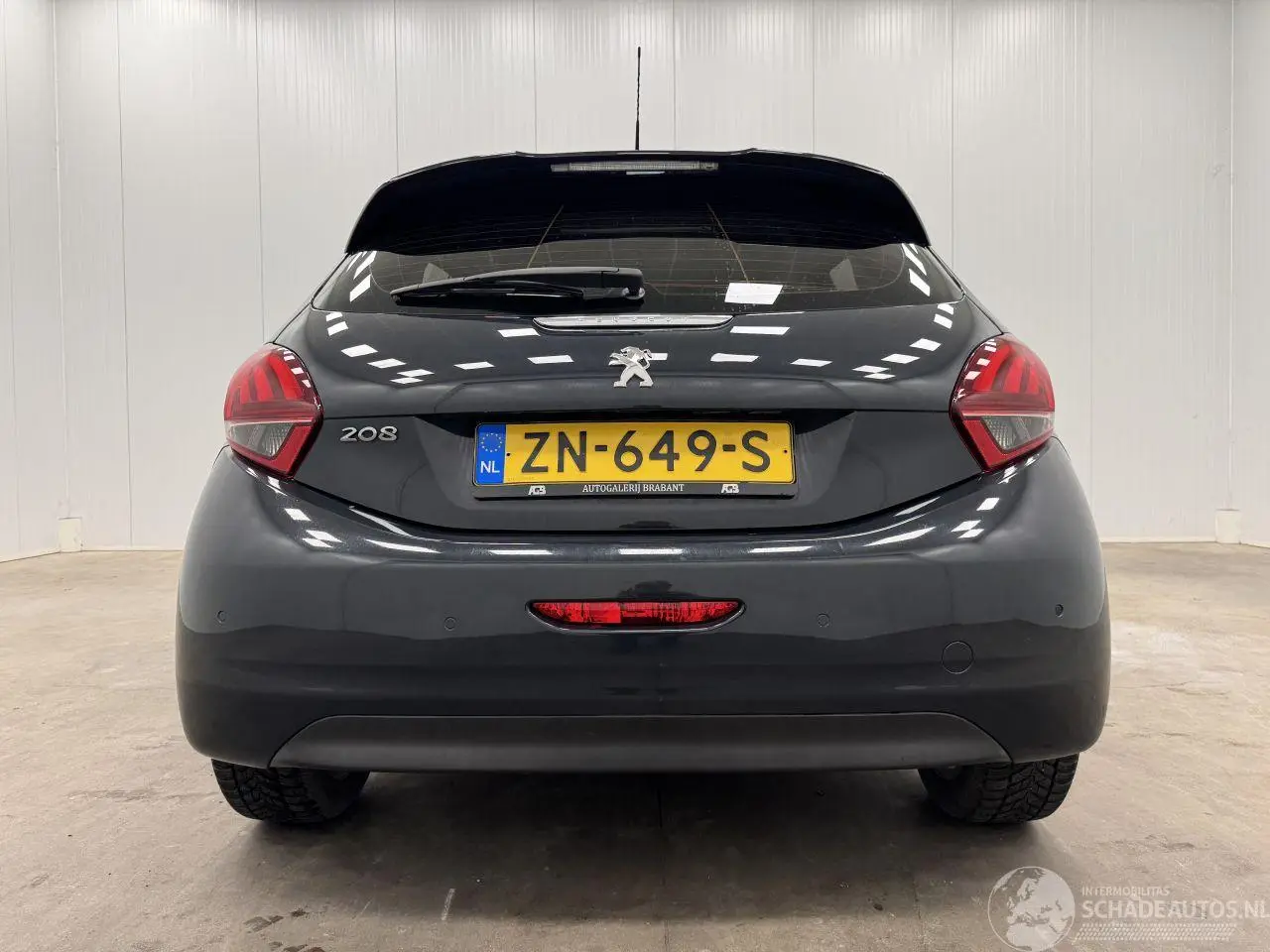 Peugeot 208 2019 фото 6