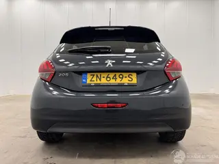 Peugeot 208 2019 фото 6