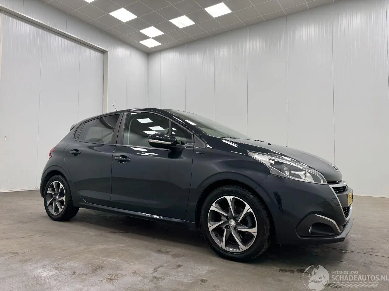 Peugeot 208 2019 фото 1