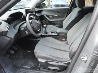Peugeot 2008 2025 фото 9