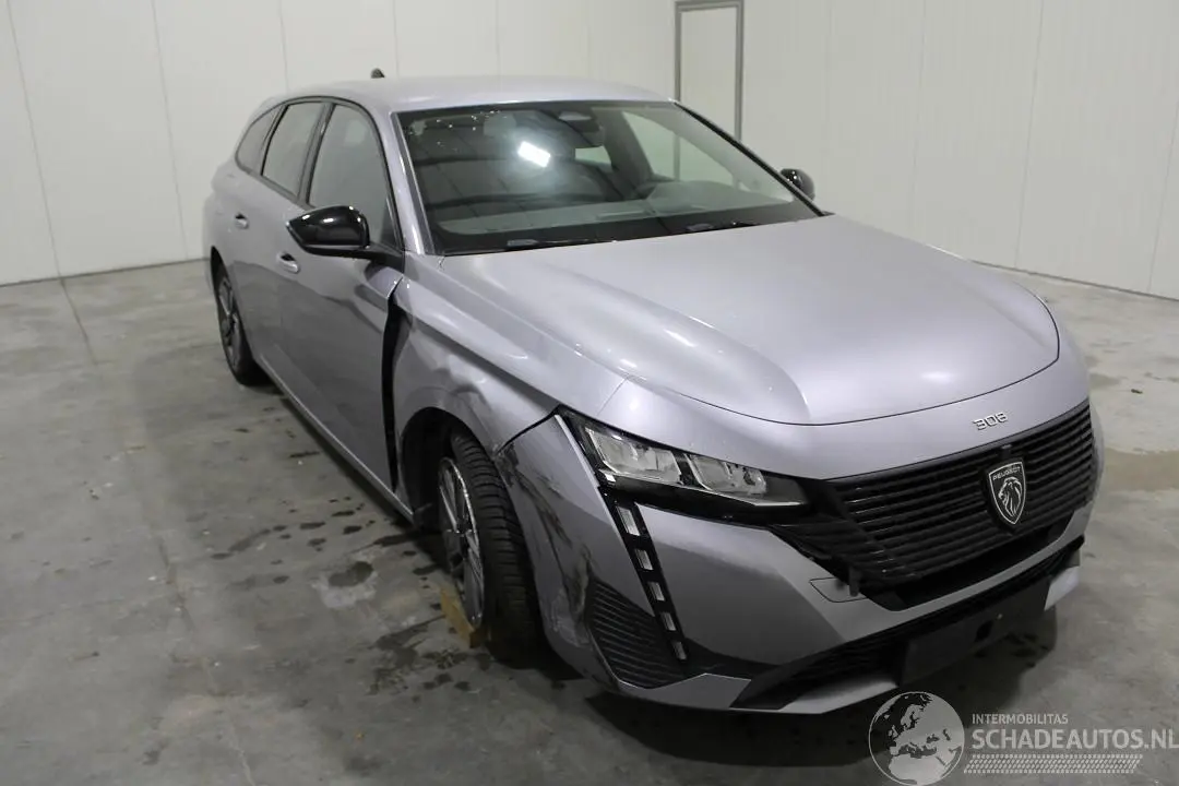 Peugeot 308 2023 photo 2