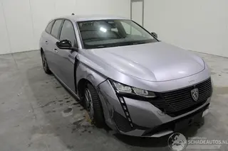 Peugeot 308 2023 photo 2