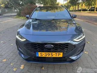 Ford Focus 2023 photo 2