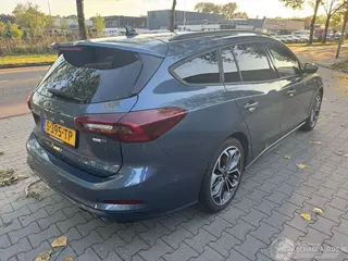 Ford Focus 2023 photo 4