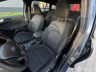 Ford Focus 2023 photo 9