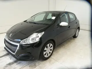 Peugeot 208 2017 фото 3