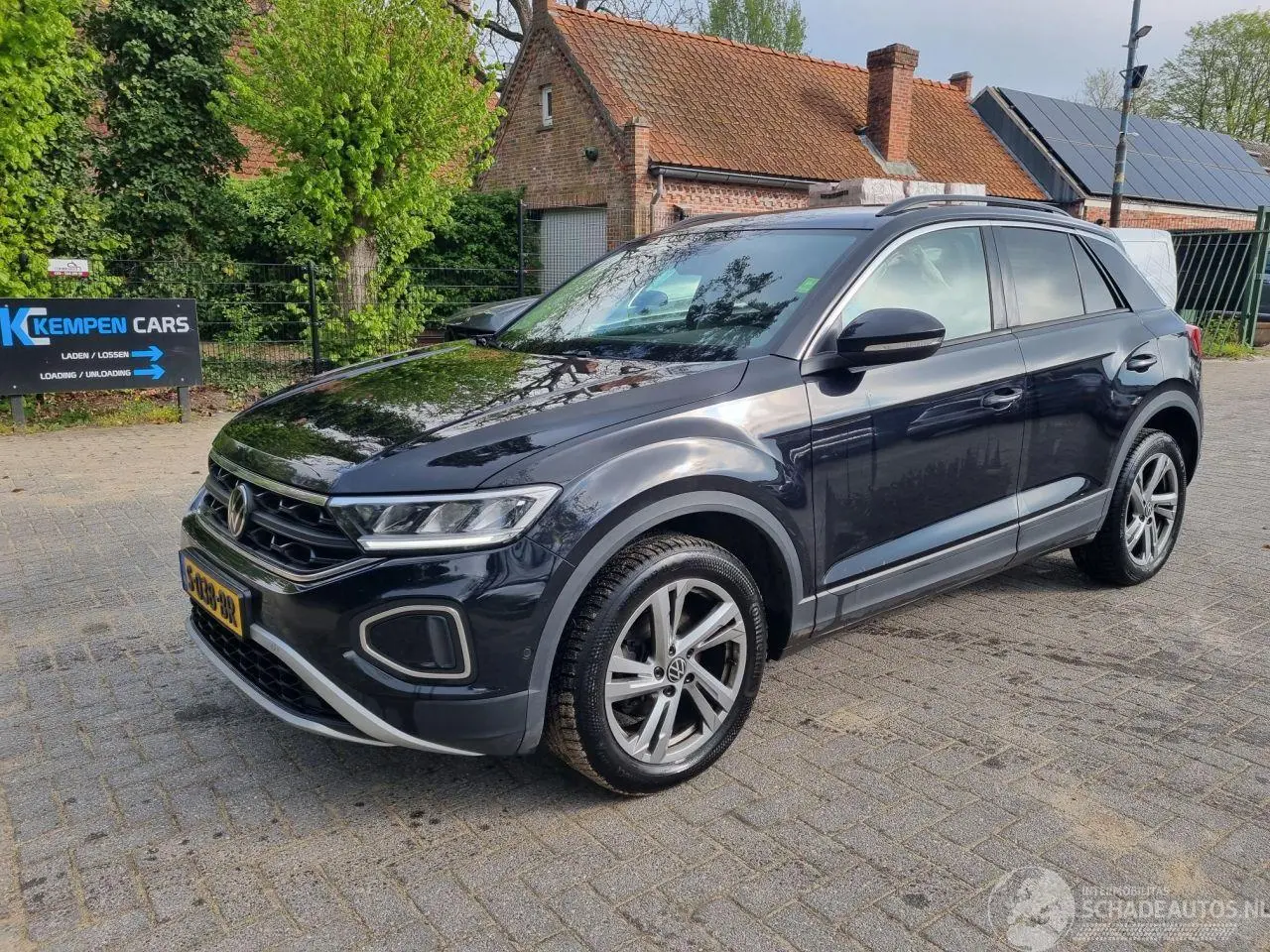 Volkswagen T-Roc 2023 photo 1