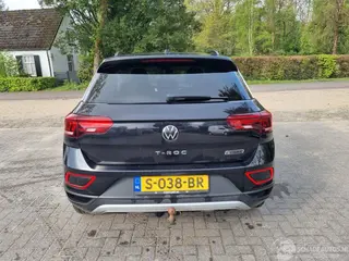 Volkswagen T-Roc 2023 photo 4