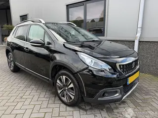 Peugeot 2008 2019 фото 8