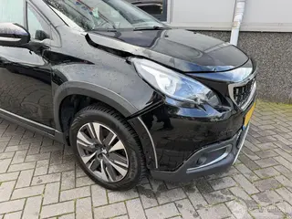 Peugeot 2008 2019 фото 9
