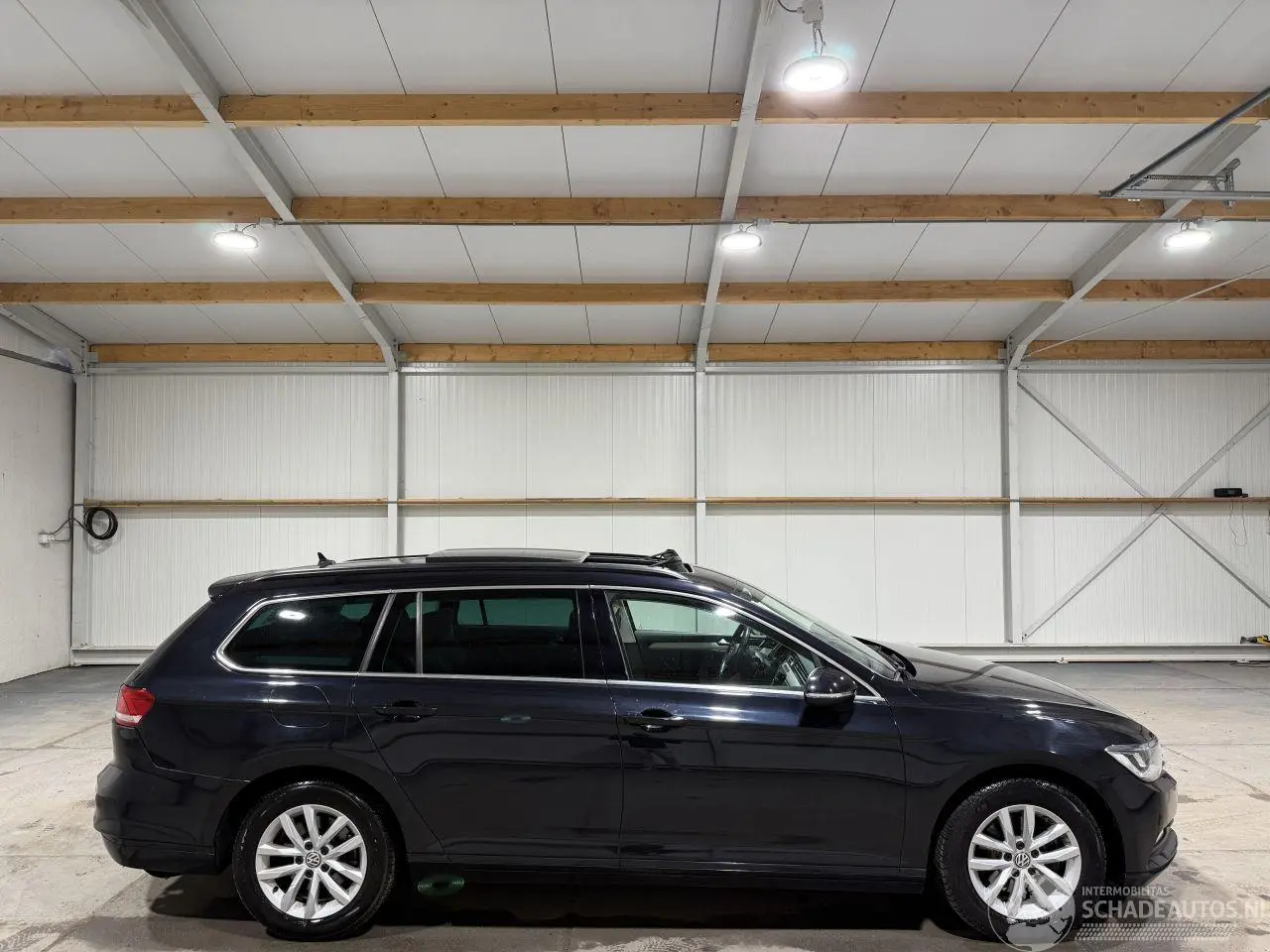 Volkswagen Passat 2018 foto 2