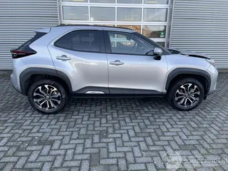 Toyota Yaris Cross 2025 photo 2