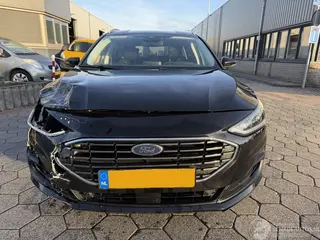 Ford Focus 2022 фото 2