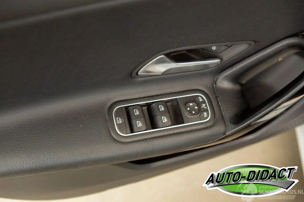 Mercedes A-klasse 2019 photo 12