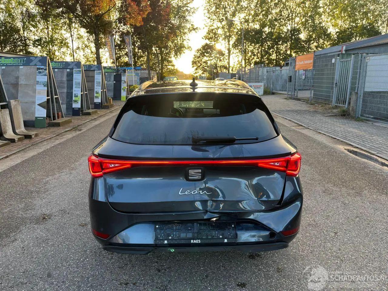 Seat Leon 2024 фото 6