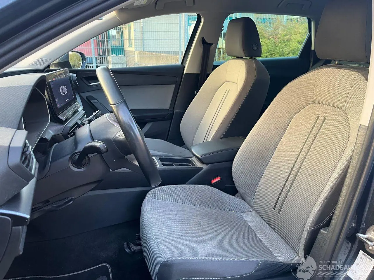 Seat Leon 2024 фото 11