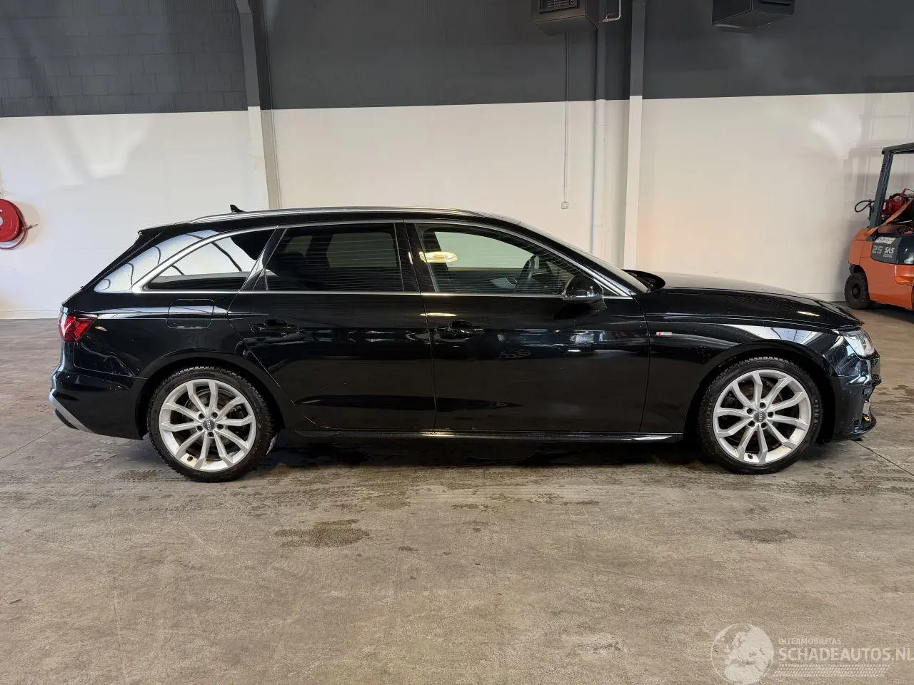 Audi A4 Avant 2020 фото 6