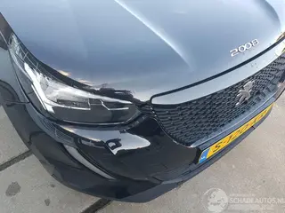 Peugeot 2008 2023 фото 16