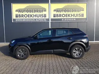 Peugeot 2008 2023 фото 2