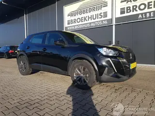 Peugeot 2008 2023 фото 11