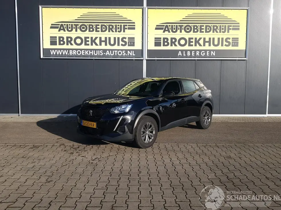 Peugeot 2008 2023 фото 1