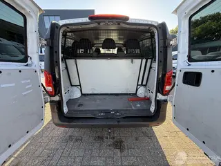 Mercedes Vito 2021 photo 11