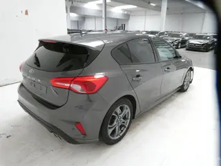 Ford Focus 2020 фото 10