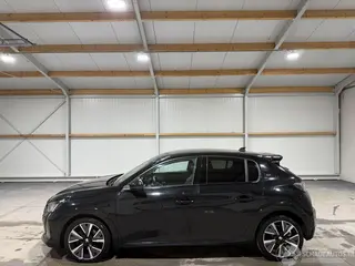 Peugeot 208 2022 фото 8