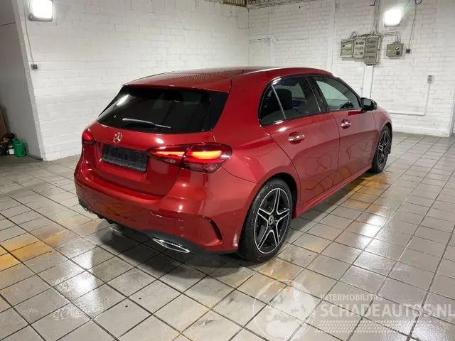 Mercedes A-klasse 2025 photo 1