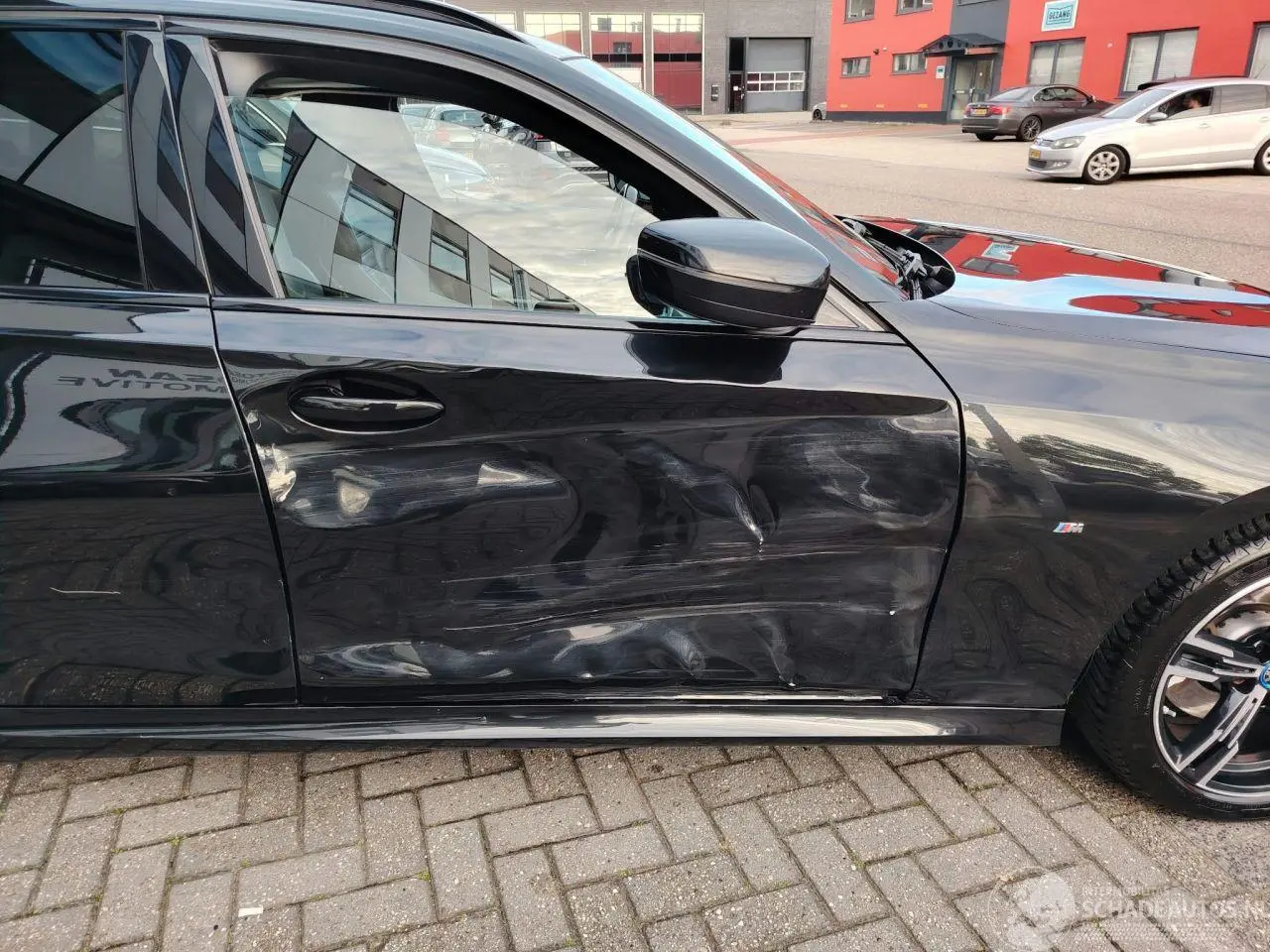 BMW 3-serie 2023 foto 9