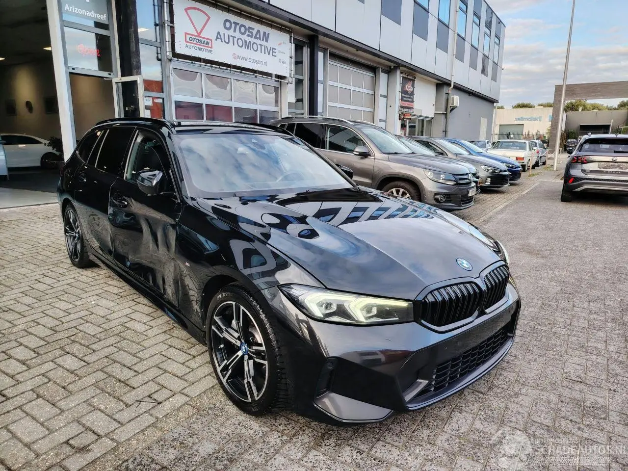 BMW 3-serie 2023 foto 1