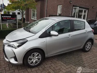 Toyota Yaris 2019 photo 1