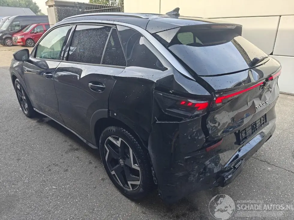 Volkswagen T-Roc 2026 photo 4