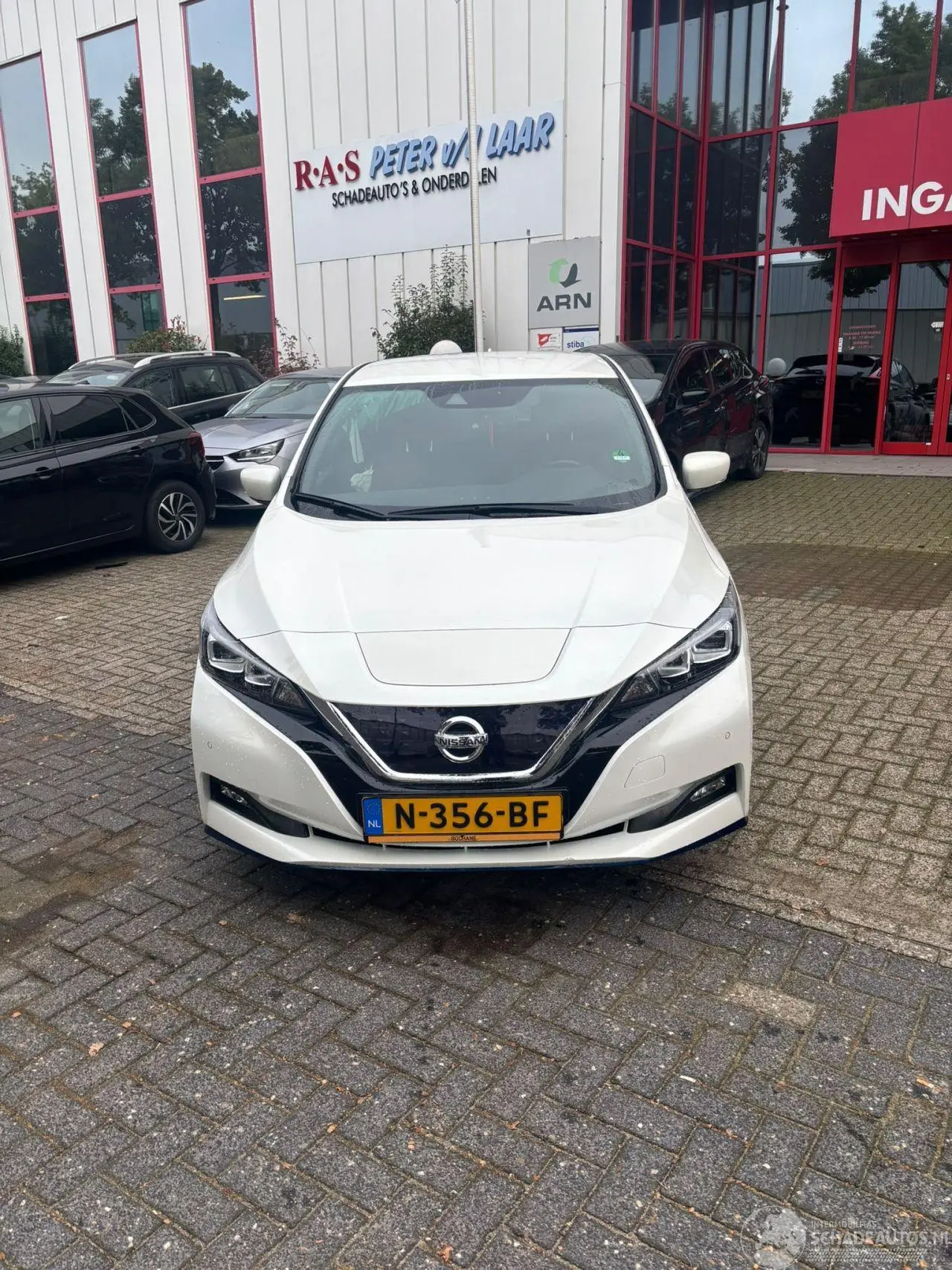 Nissan Leaf 2021 photo 2
