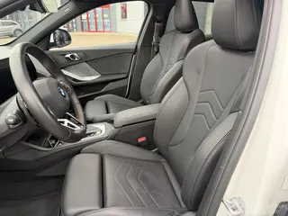 BMW 1-serie 2025 foto 9