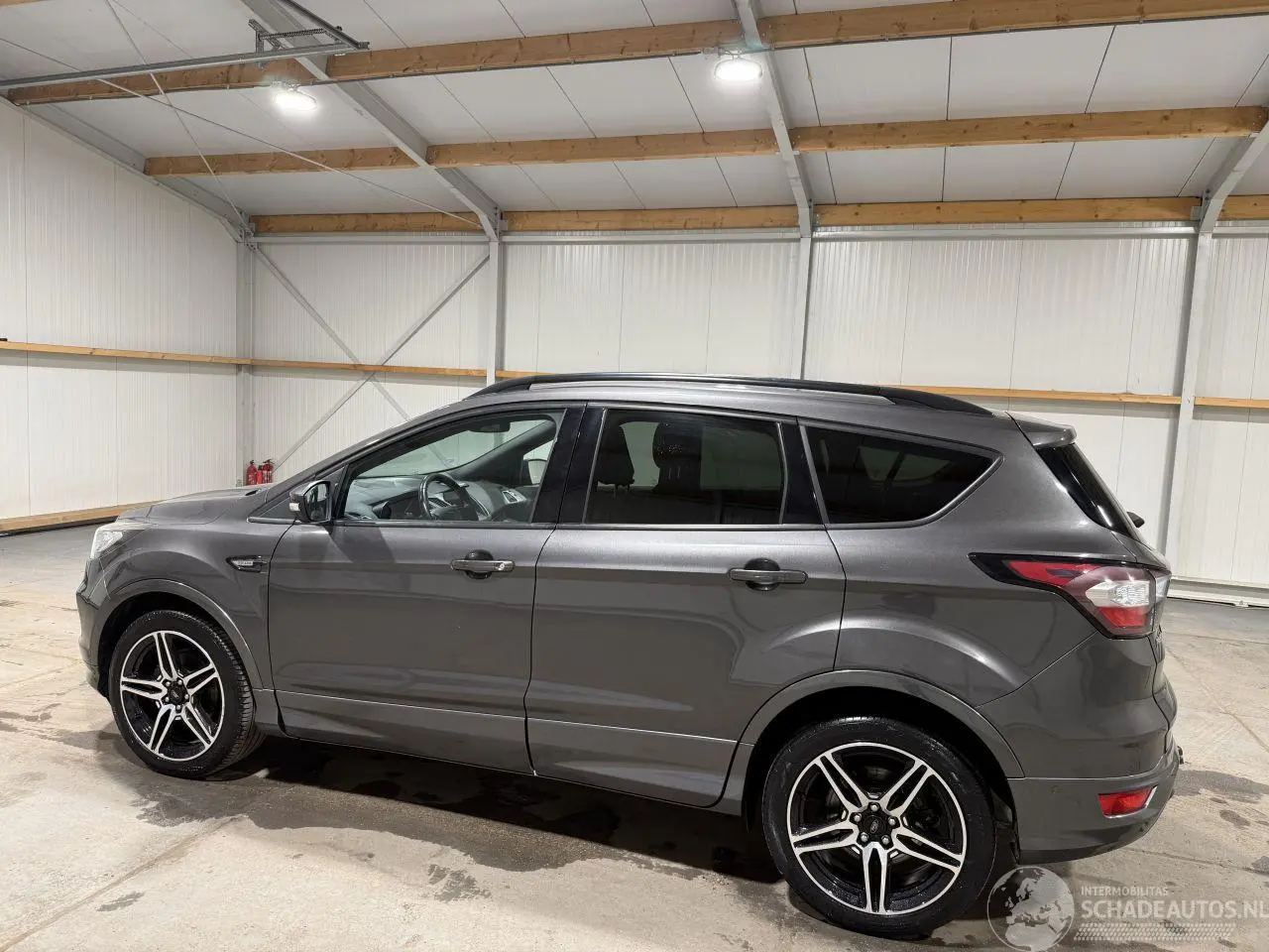 Ford Kuga 2017 фото 11