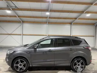 Ford Kuga 2017 фото 8