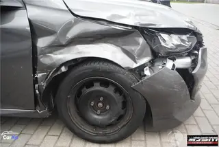 Peugeot 208 2020 photo 16
