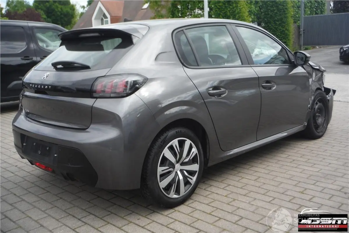 Peugeot 208 2020 photo 5