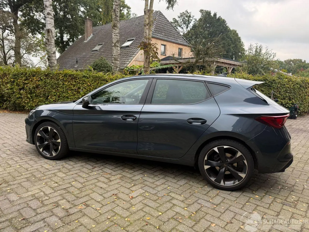 Cupra Leon 2023 фото 7