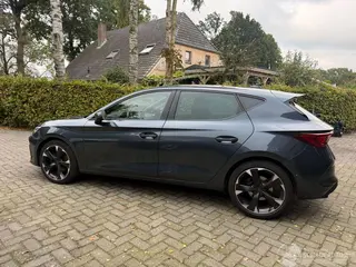 Cupra Leon 2023 фото 7
