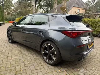 Cupra Leon 2023 фото 2