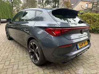 Cupra Leon 2023 фото 1