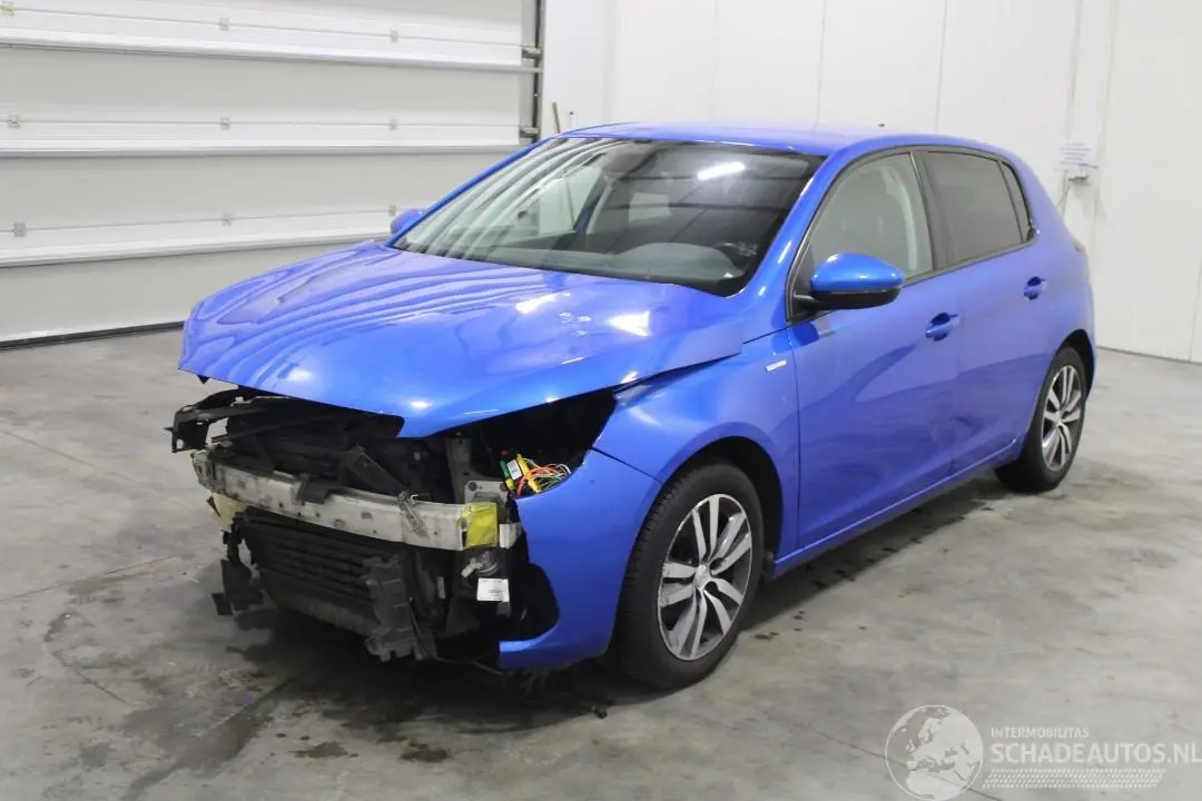 Peugeot 308 2021 photo 1