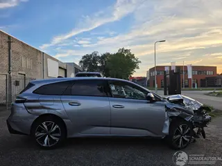 Peugeot 308 2023 photo 4