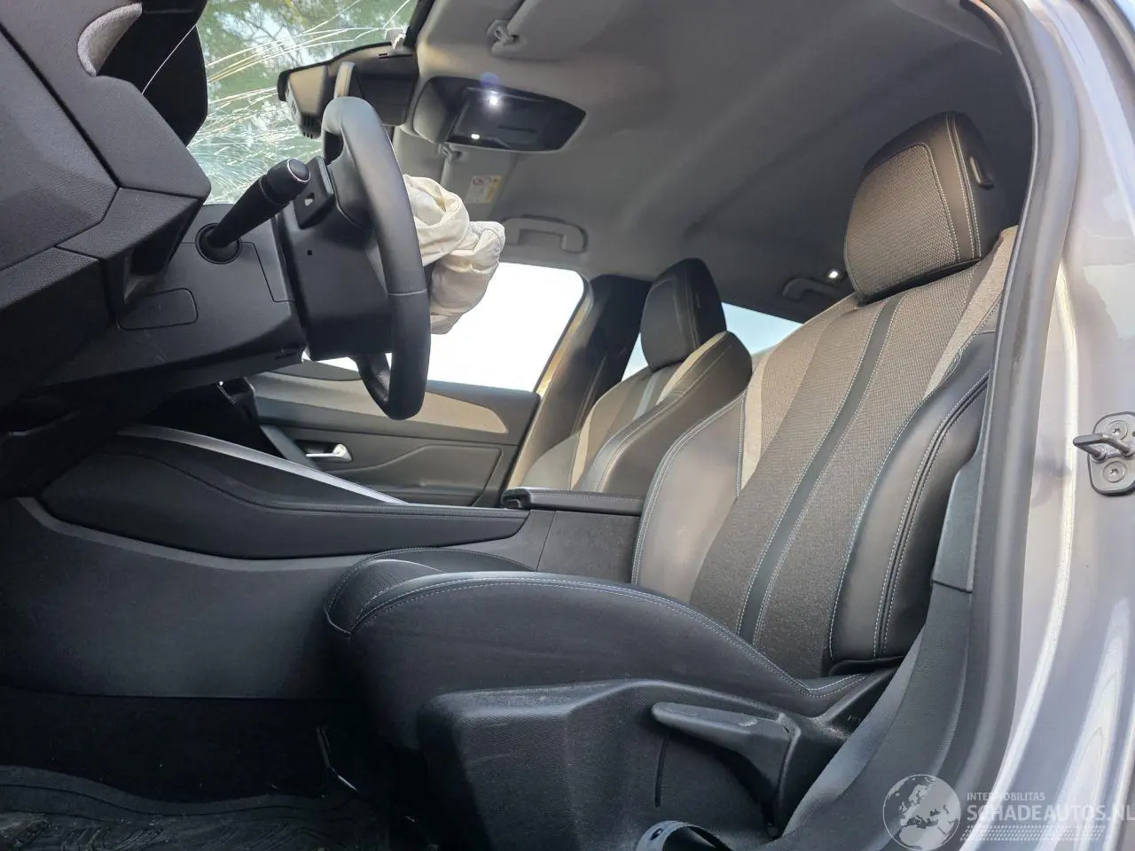 Peugeot 308 2023 photo 10