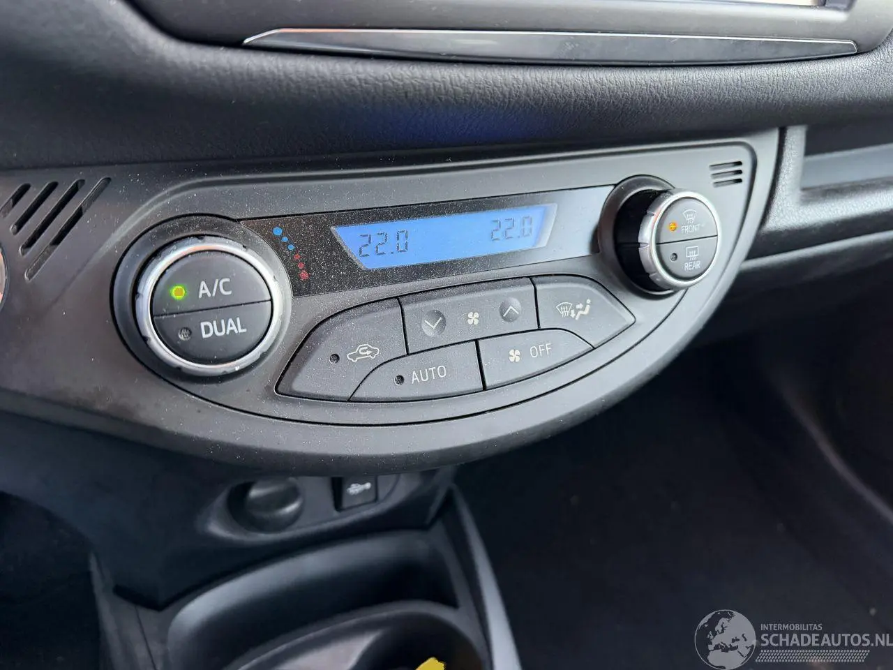 Toyota Yaris 2018 photo 9