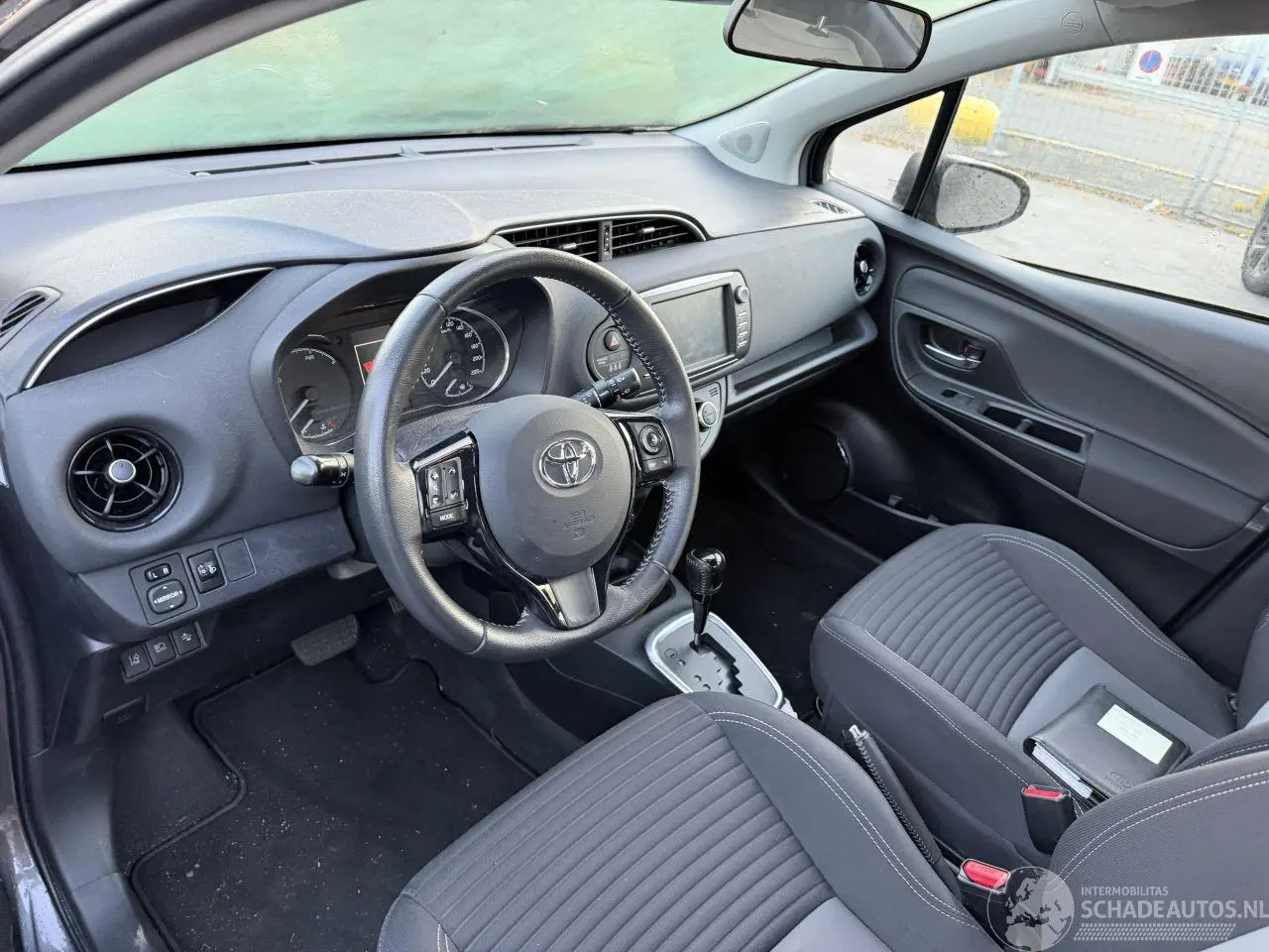Toyota Yaris 2018 photo 5