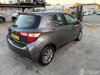 Toyota Yaris 2018 photo 3