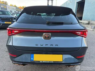 Cupra Leon 2024 фото 4